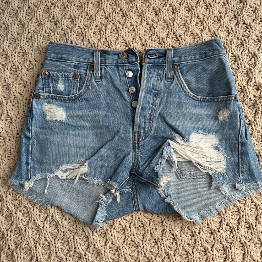 Levi shorts 501